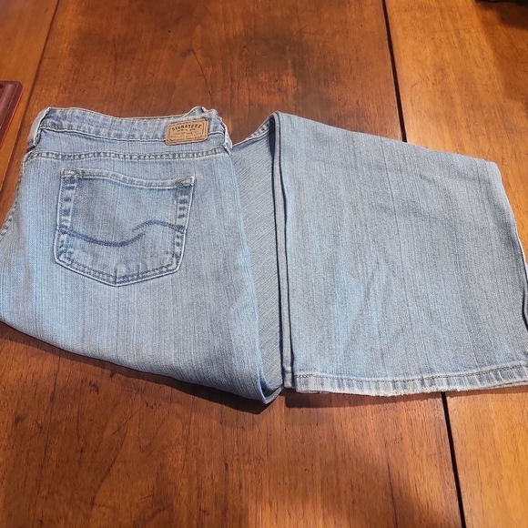 Denim - Levi stratus jeans